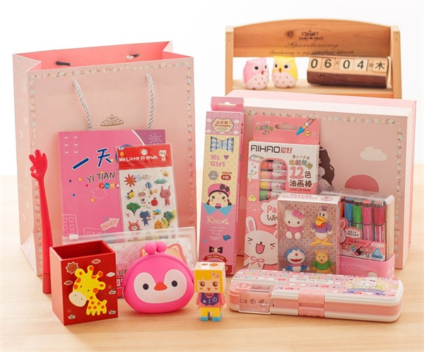 诚墨办公用品旗舰店 12件文具套装礼盒