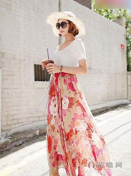 <em>短发女生穿衣搭配技巧</em> 张显甜美与清新(2)_前瞻