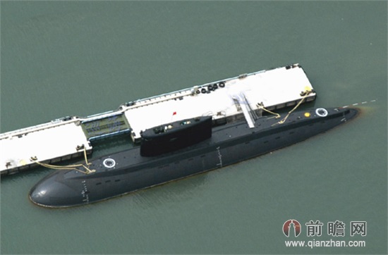 中国代号09军工项目曝光:神秘潜艇身形巨大令