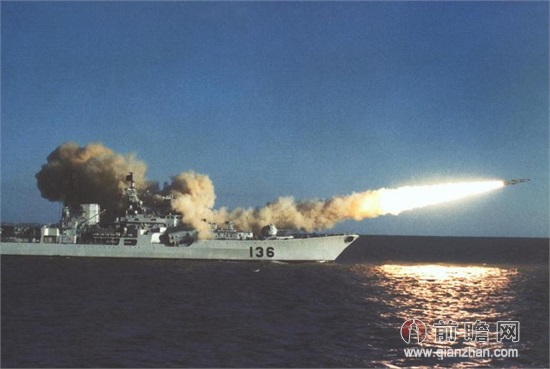 中国聚集7艘战舰直奔钓鱼岛 日媒体炸窝!