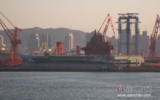 中国60万吨三体二层航母计划曝光 灵感来自《