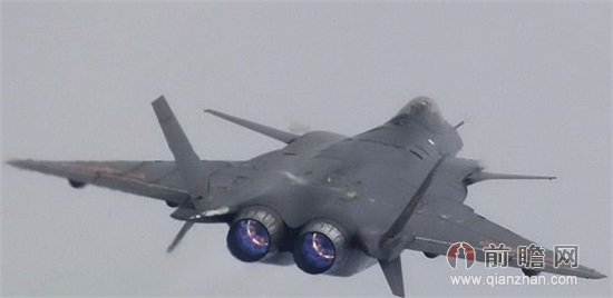 解放军造新型歼-20B狂扫F-22 美国空军噩梦来