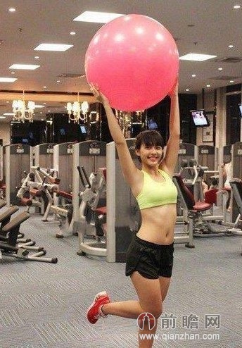 越南17岁拳击<em>妹健身</em>房女神照走红 网友怜香惜