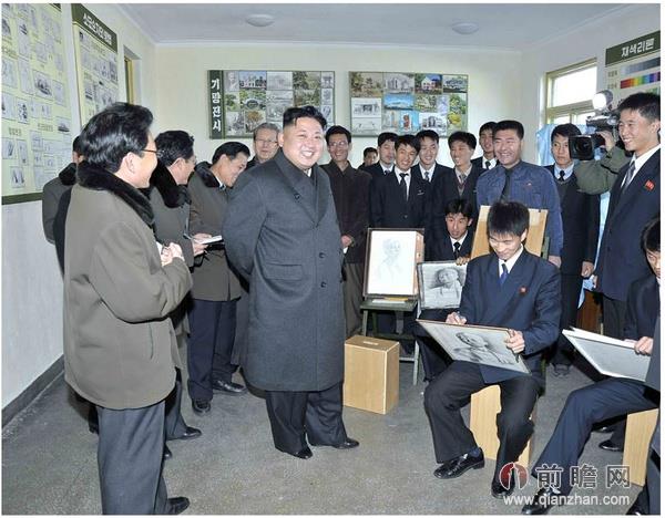 金正恩\雷打不变\的发型