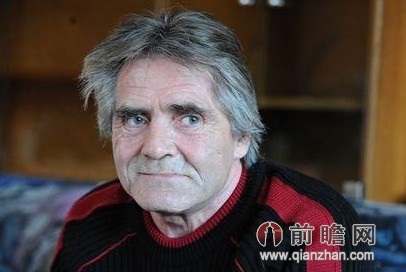 流浪汉买彩票中1720万大奖 曾上吊自杀未遂摔