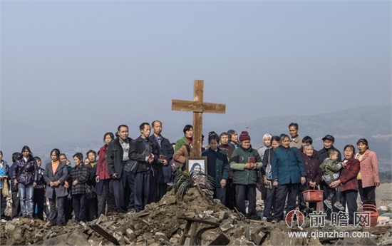 湘西有多少人口_湘西最后赶尸人口述赶尸过程 湘西赶尸是不是真的现在还有吗(2)