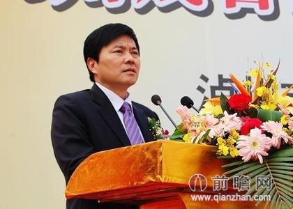 龙光地产纪海鹏:转移资产给女儿纪凯婷令24岁女