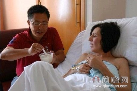 李阳家暴教育美国人 疯狂家暴代言人欲一枪崩了前妻