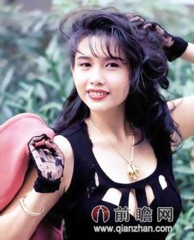 昔日<em>玉女邱淑贞</em>街边买酸辣粉 老公沈佳伟坐拥