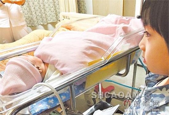 林志颖<em>90后妹妹</em>林志忆产子 Kimi医院探望赞小