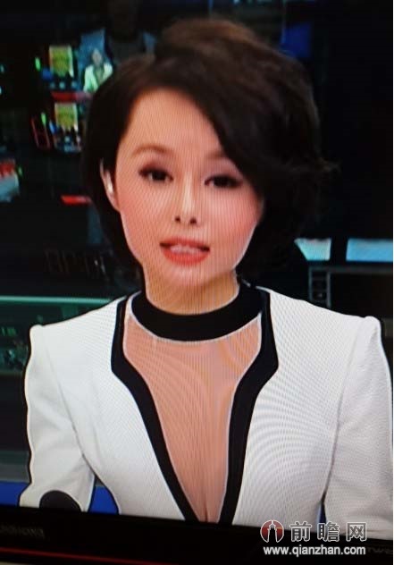 <em>央视女主播</em>穿肉色内衣惹关注 深V<em>露</em>沟诱惑无限