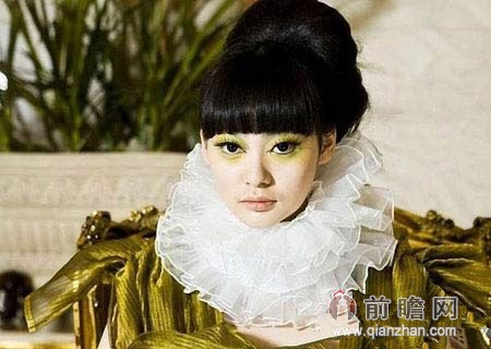 王刚高管<em>女儿</em>惊艳曝光神似孙俪 7成家产为藏品
