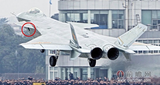 中国歼-20神秘六边形藏大秘密 或具备垂直起降