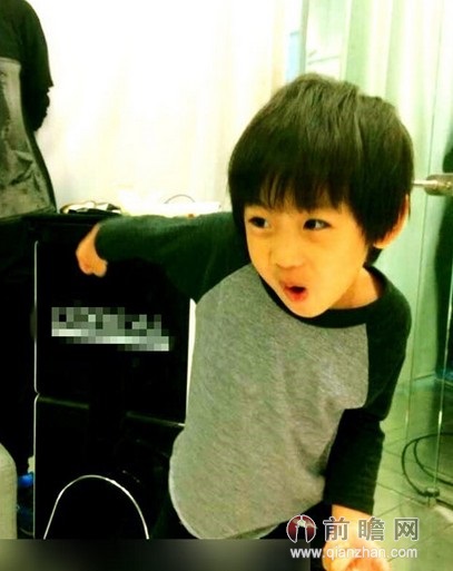 <em>kimi</em>林嘉荣<em>新发型</em>秒变小小李敏镐 林志颖亲自