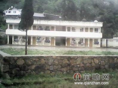 老师<em>强奸</em>12名<em>女生</em>终被逮捕 8岁娃也不放过施暴