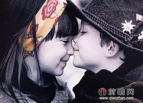 5岁男童同时与3<em>女孩</em>交往<em>压力大</em> 男孩人小鬼大