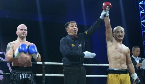 一龙最新比赛视频 武林风长沙站轻松击败加博