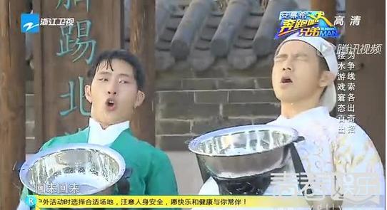 钟汉良跑男湿身走光黑色内裤好骚气 网友点赞:比av好看