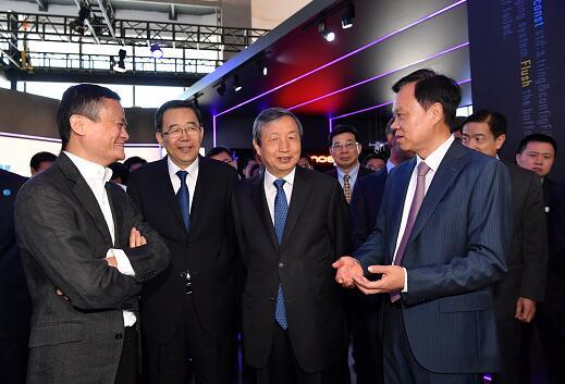 2017贵阳数博会马云最新演讲:大数据会把机器