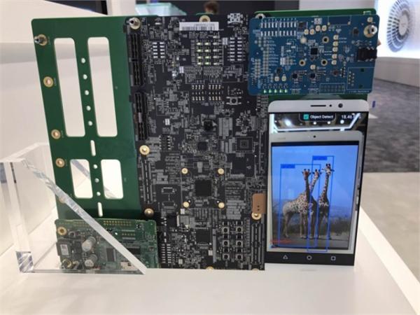 华为推出全球首款AI芯片麒麟970 搭载Mate 10
