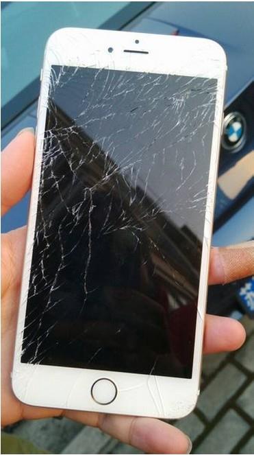 老师摔碎学生iphone6 3台锤子手机蹭热点:免费送