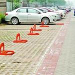 北京有车位才能购车？网友吐槽：有墓地才能死