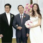 香港第二富豪<em>李</em>兆基退休 次子<em>李</em><em>家</em><em>诚</em>接班