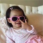 大S女儿小玥儿戴墨镜耍酷 网友调侃：像<em>郝</em><em>邵文</em>