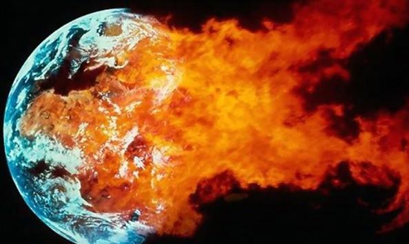 末日来临之前2个月 太阳将会撕裂地球和月球