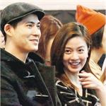 <em>周</em><em>渝</em><em>民</em>与妻子婚后首次亮相 对泰国女子绯闻不回应