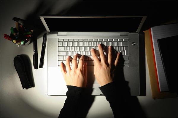 互联网行业风光不再:加班代码996你中招了么?