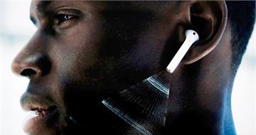 苹果AirPods发售：2个小时被抢购一空 现在爆炒到1.4万元了