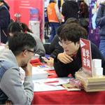中国成最大留学生输出国，专家支招巧治家长“留学纠结症”