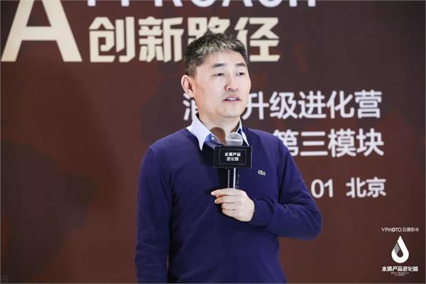 　心智之战：为何同一个包，LV变成LU，价格就低了10倍?