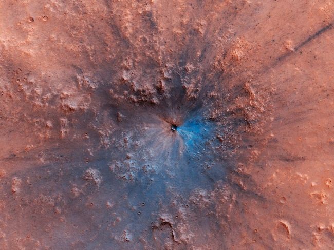 火星发现岩石撞击的陨石坑 估计有49英尺到53英尺