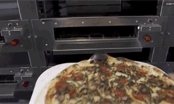 超大型智能移动披萨烤箱，抢的何止是外卖生意