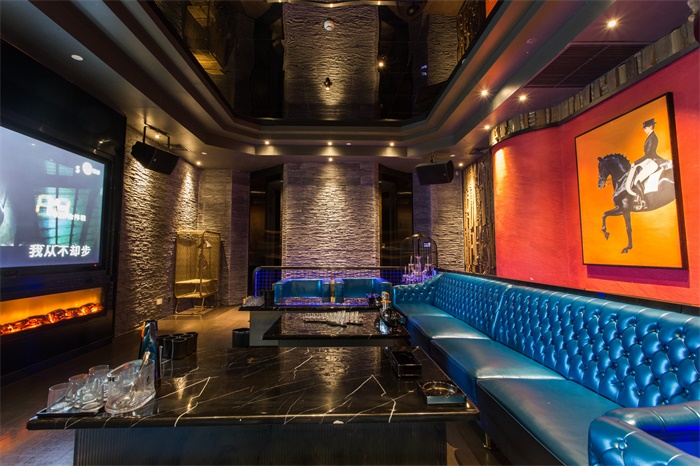 根据中新社"国是直通车"官方微博2月8日发布的截图,ktv"k歌之王"北京