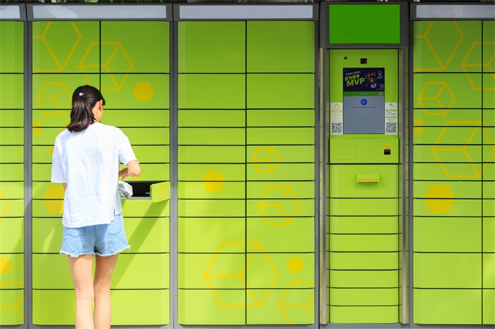 丰巢公开致信用户表示不安，浙江省邮政管理局发表通知