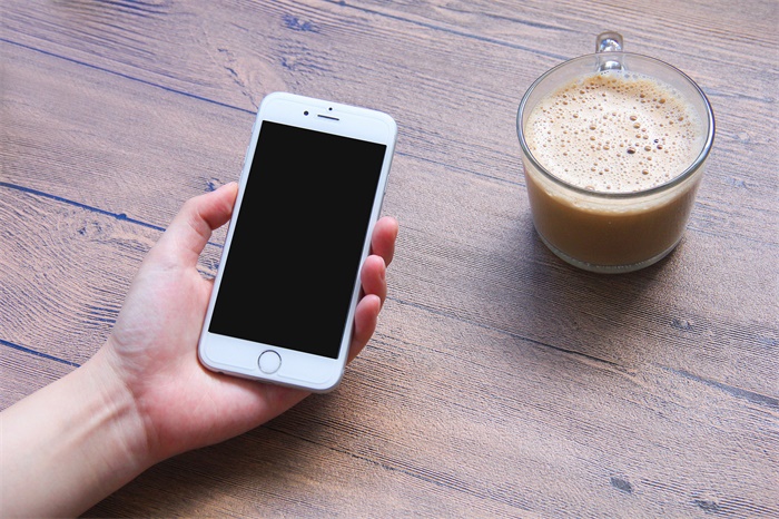 未成年网民1.75亿！CNNIC报告显示未成年人互联网普及率达到93.1%