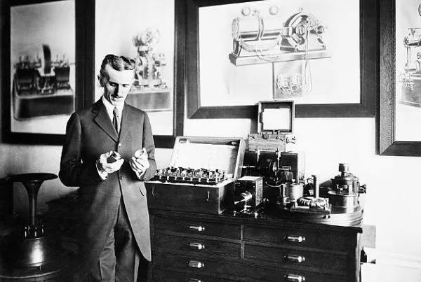 无线电通信之父马可尼