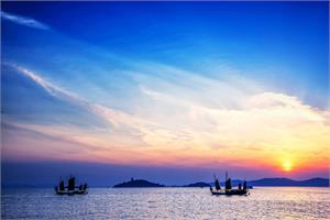 第五届中国·江苏太湖影视文化产业投资峰会开幕