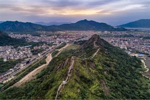 桐庐经济开发区产业引导基金首笔投资成功落地