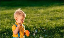 童装现“欢迎来地狱”、“让我摸摸你”字样！江南布衣道歉