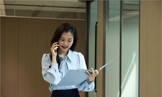 历史性更新！iPhone终于支持通话录音了！坏消息：录音会自动通知对方【附智能手机行业现状分析】