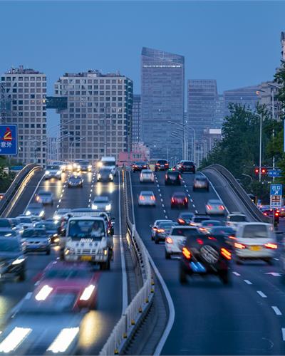 2024财年国内外车企净利润排名：丰田日赚7亿，中国车企冰火两重天【附新能源汽车行业竞争分析】