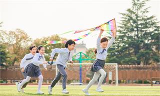 今年毕业生或达1222万，学历贬值后读书还有用吗？张雪峰怒斥：觉得没用，那你家孩子别上学【附高等教育行业现状分析】