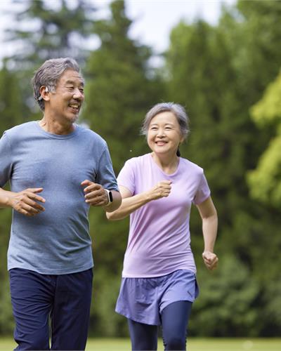 能活到多少歲？中國人均預期壽命79歲，聯合國預測2044年中國人壽命將趕超美國【附中國養老產業現狀分析】