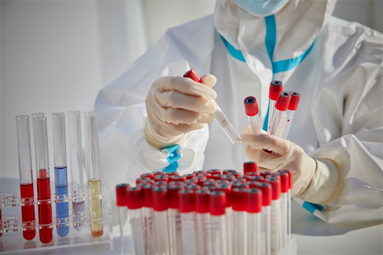 重磅消息！科学家开发癌症疫苗：延长患者无复发生存期，胰腺癌患者平均超 15 个月【附疫苗行业市场分析】