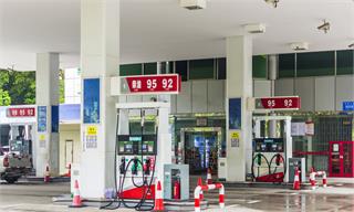 中国石油近5年来首次营收净利双跌！上半年净利润840亿，下滑5.4%【附成品油行业市场分析】
