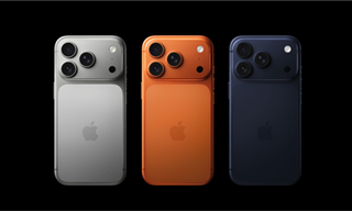 最贵17999元！苹果加量不加价！富士康实行两班倒近20万人赶工iPhone 17【附<em>智能手机</em>行业市场分析】